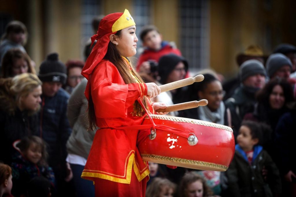 Guan-Yin-Chinese-Lion-Dance-Drummer-London-1024x683
