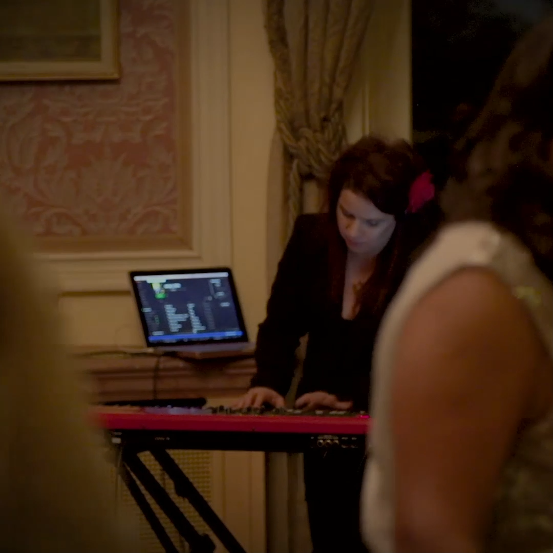 Jazz Singer Scatting Square